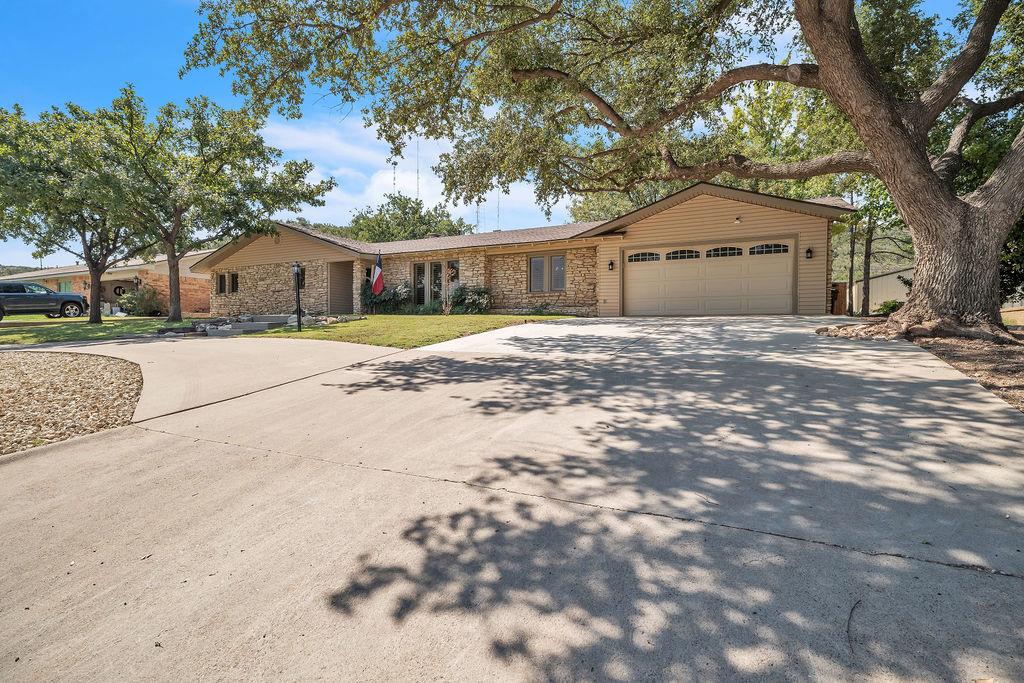 512 Highland Dr — photo
