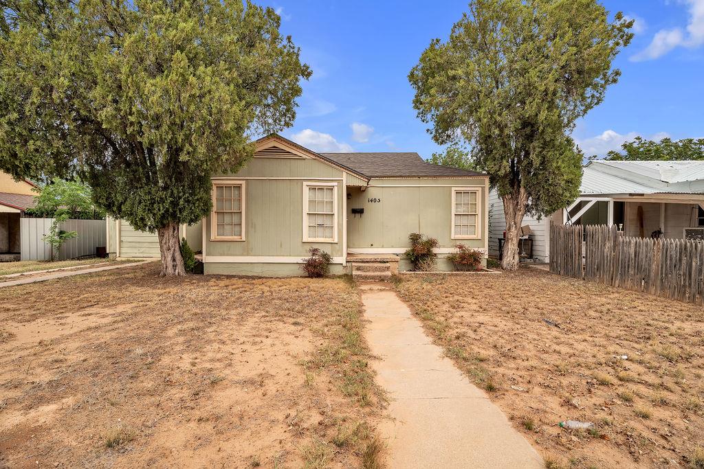 1405 E 11th Place — photo