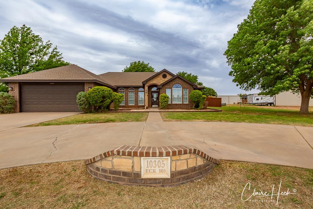 10305 E County Rd 105 — photo