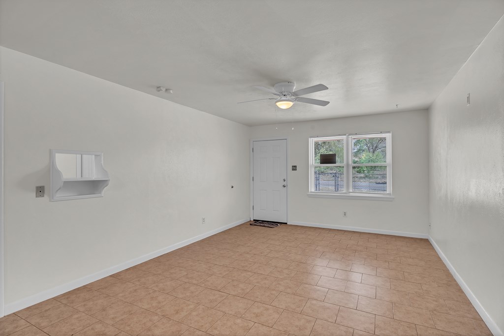 816 W 7th, Big Spring, TX 79720 — photo 3