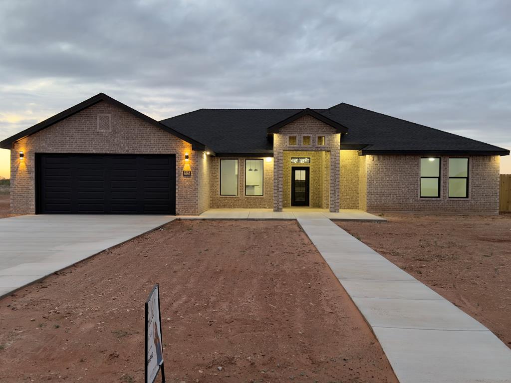 2223 Longhorn Dr — photo