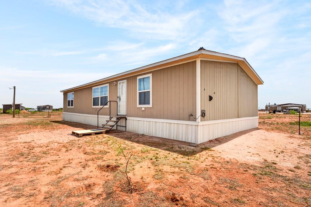 2722 Lampasas Dr — photo