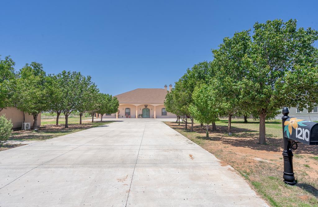 1210 W County Rd 150 — photo