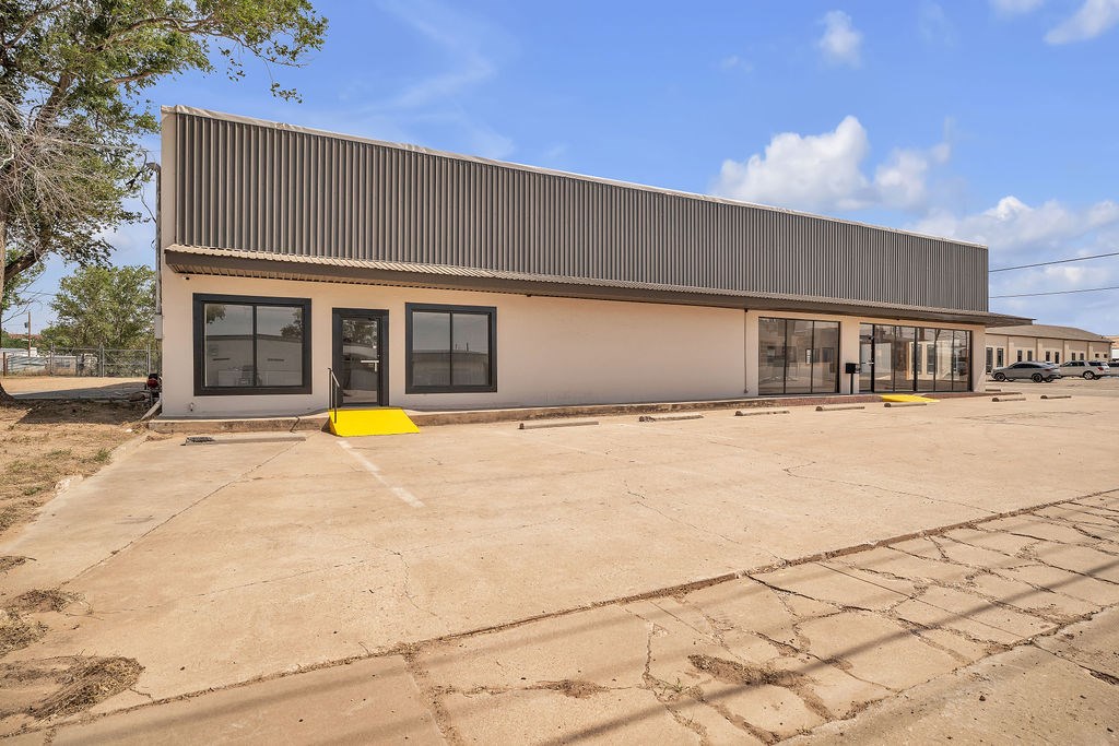 600 E 3rd, Big Spring, TX 79720 — photo 2