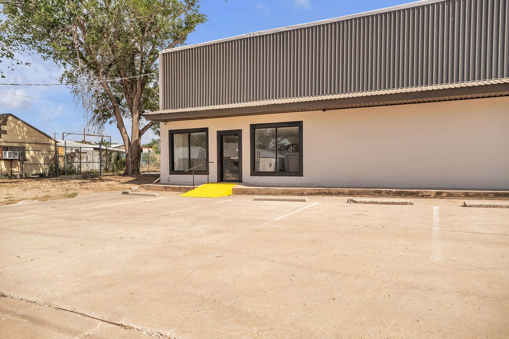 600 E 3rd, Big Spring, TX 79720 — photo 3
