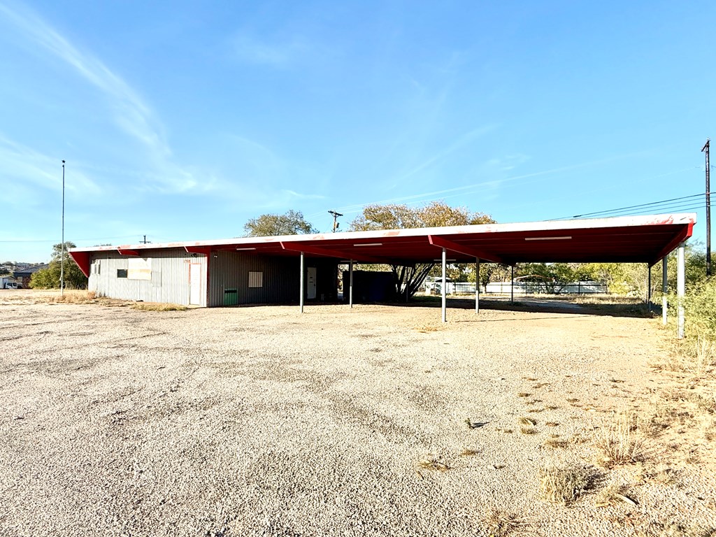 1709 E Coliseum Drive, Snyder, TX 79549 — photo 2