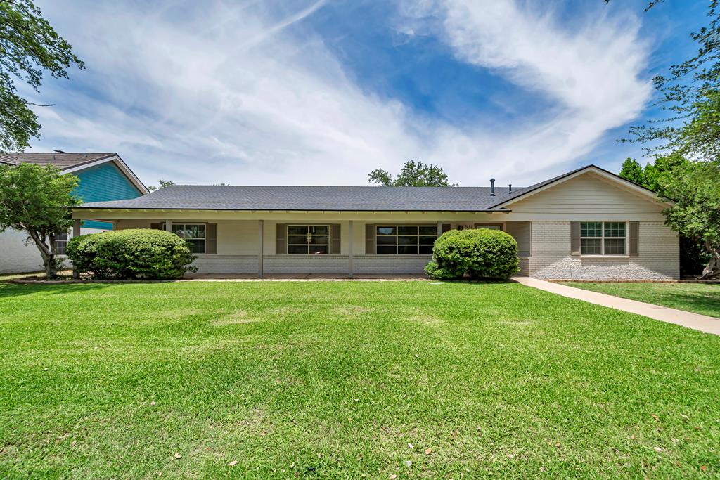 2802 Maxwell Dr — photo