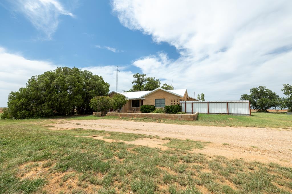 13038 Hwy 350 — photo