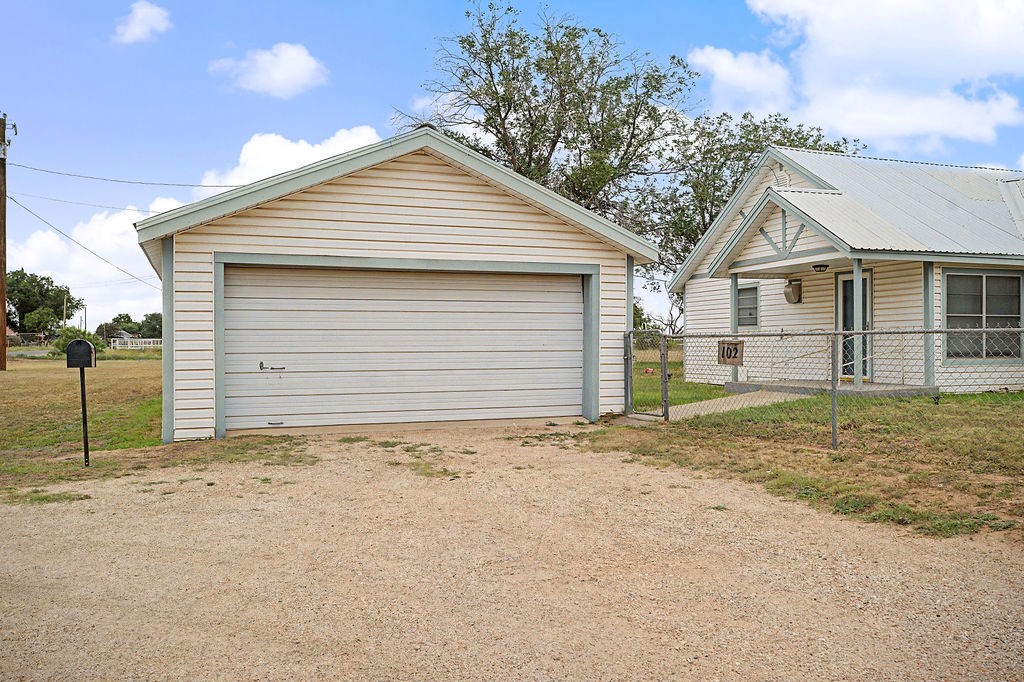102 N Moss Lake Road, Big Spring, TX 79720 — photo 3