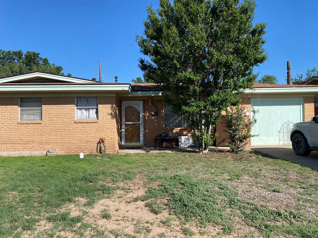 2308 Marshall St — photo
