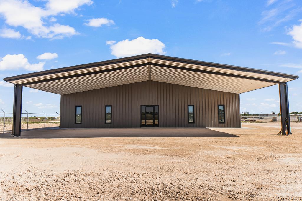 323 C S US Hwy 385 — photo