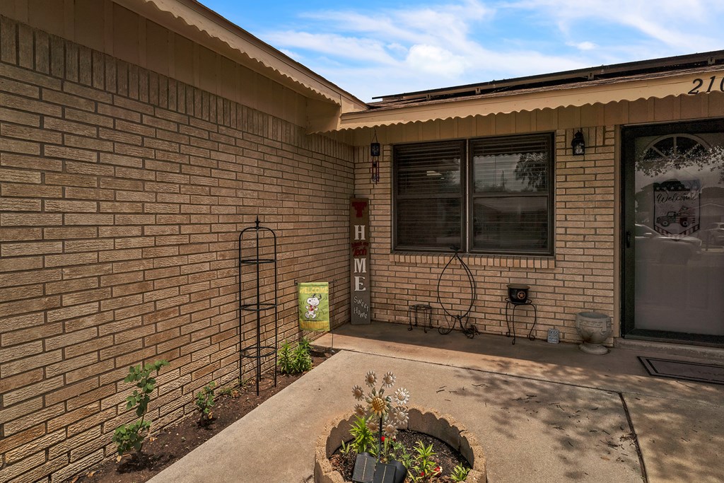2108 Cecilia, Big Spring, TX 79720 — photo 3