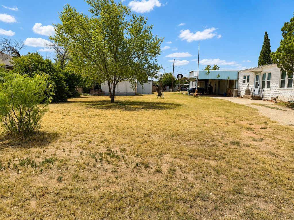 106 E 17th Street, Big Spring, TX 79720 — photo 3