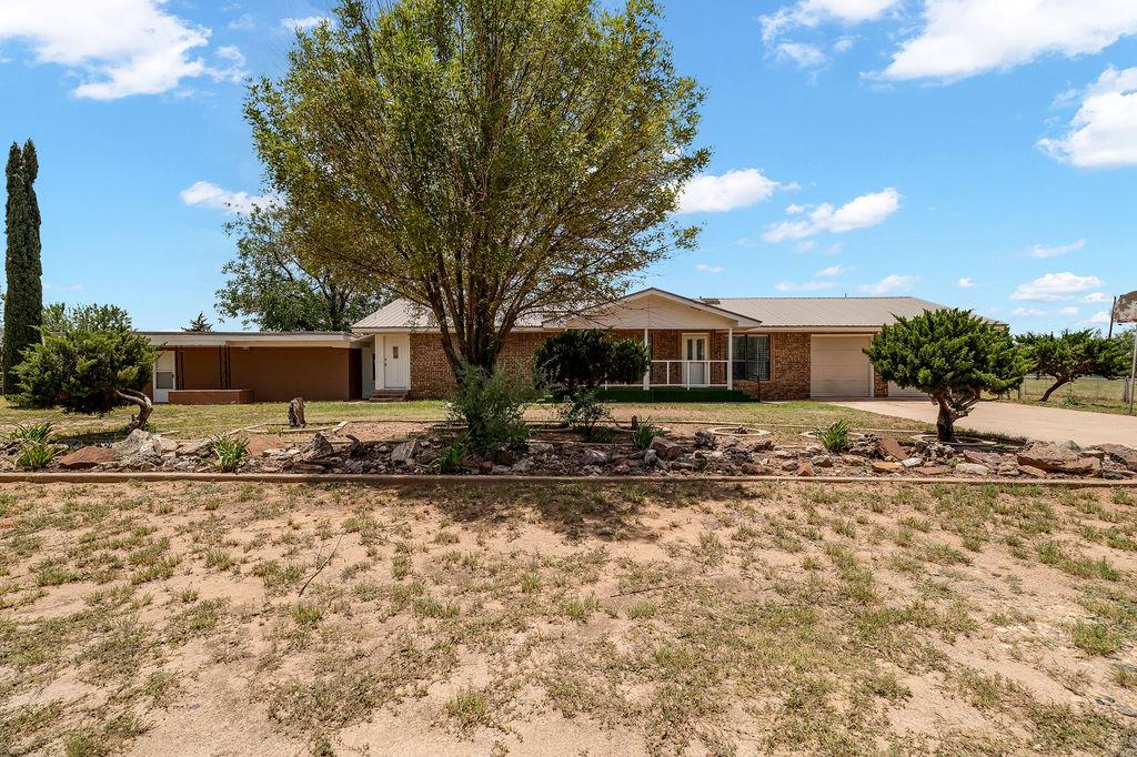 200 W Robinson Road, Big Spring, TX 79720