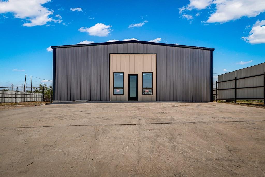 201 Donley — photo
