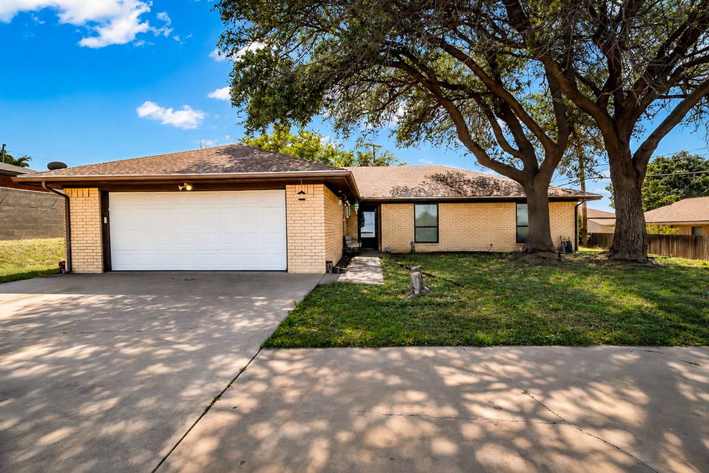 2900 MacAuslan, Big Spring, TX 79720 — photo 2