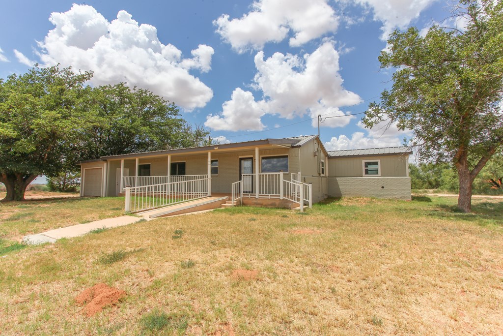 511 Center Point, Big Spring, TX 79720 — photo 3