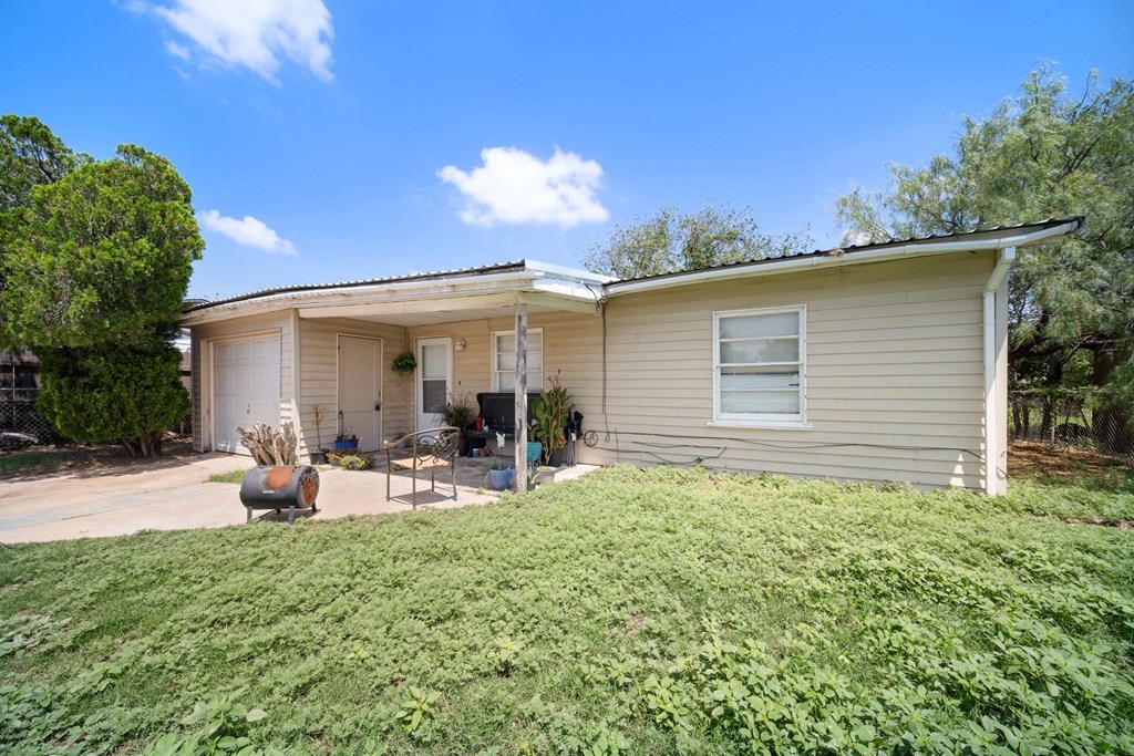 1213 Ridgeroad Drive, Big Spring, TX 79720 — photo 2