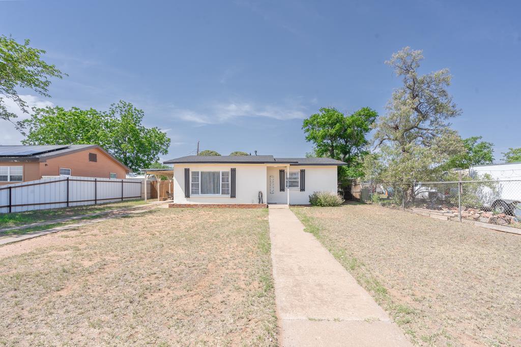 3506 Apache Dr — photo