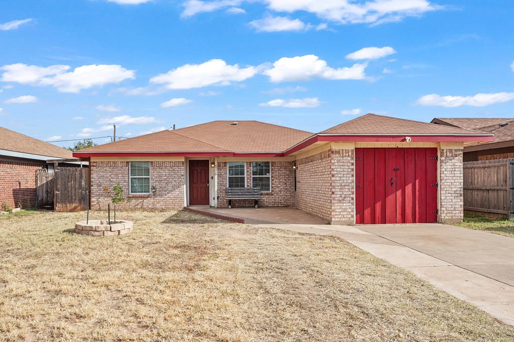 4729 Country Club Dr — photo