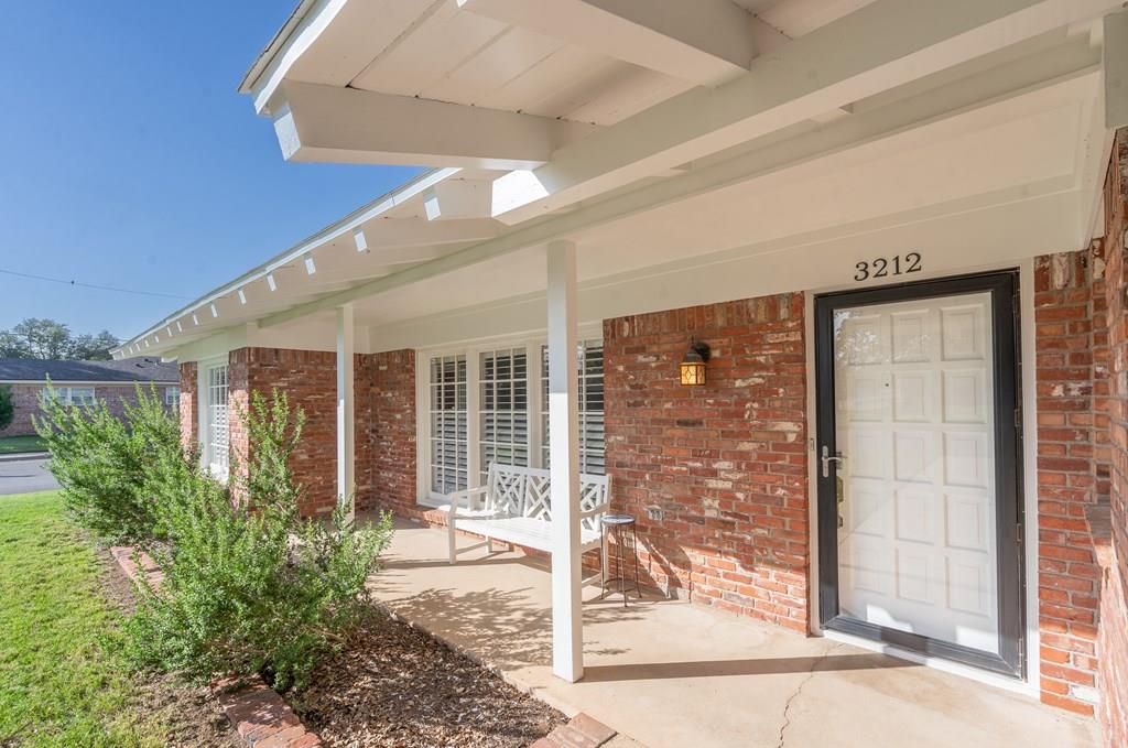 3212 Durant Dr — photo