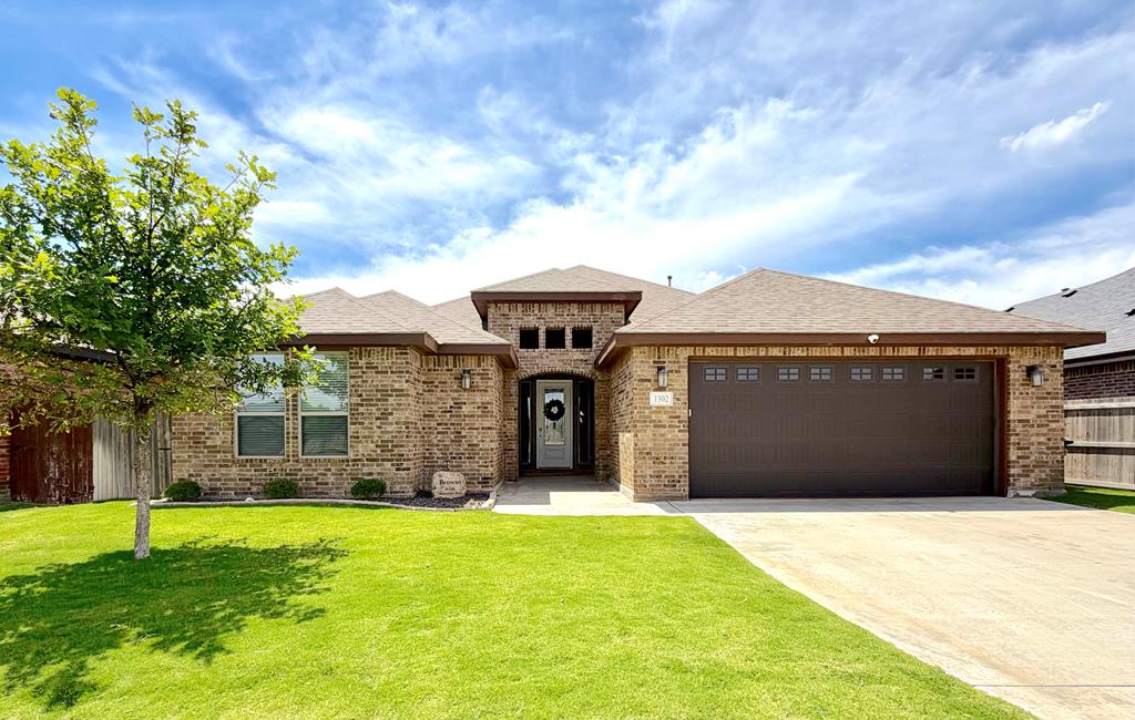 1302 Lumina Ct — photo