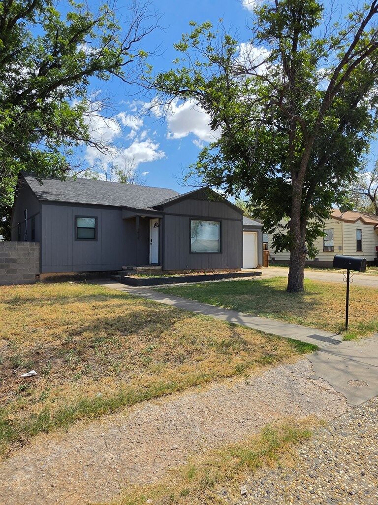 1410 Sycamore, Big Spring, TX 79720 — photo 2