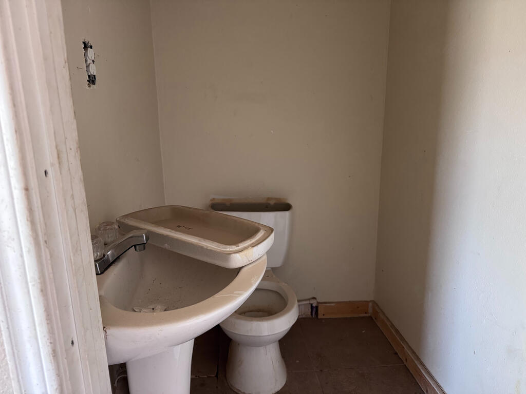 910 E 15th Street, Big Spring, TX 79720 — photo 3