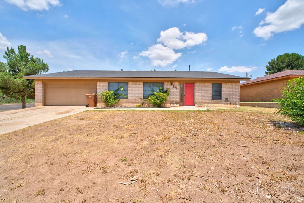 2501 Rebecca Dr — photo