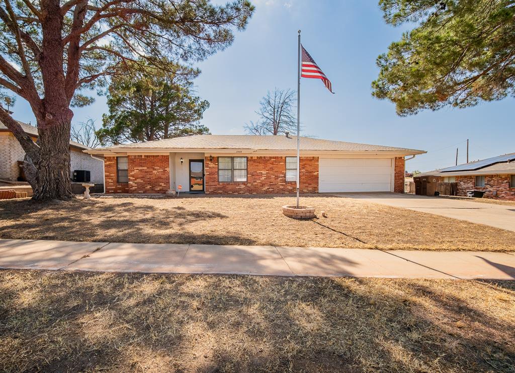 2608 Rebecca Dr — photo