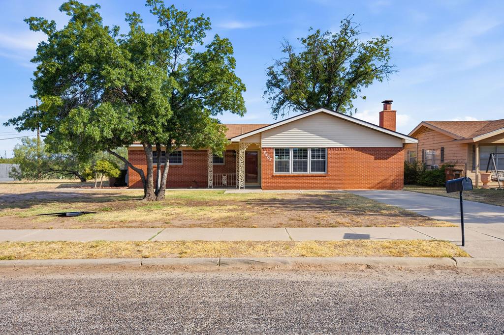 2407 Cheyenne Dr — photo