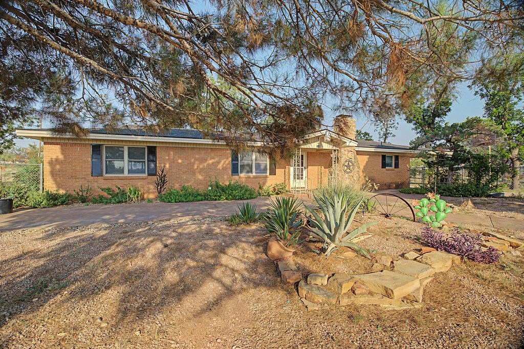 116 W Robinson Road, Big Spring, TX 79720 — photo 3