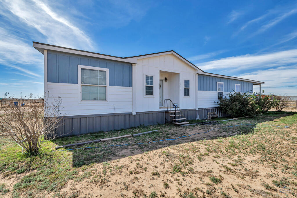12518 E County Rd 81 — photo