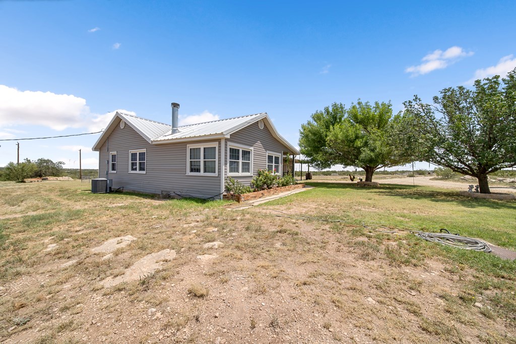 1111 Brian Road, Big Spring, TX 79720 — photo 2