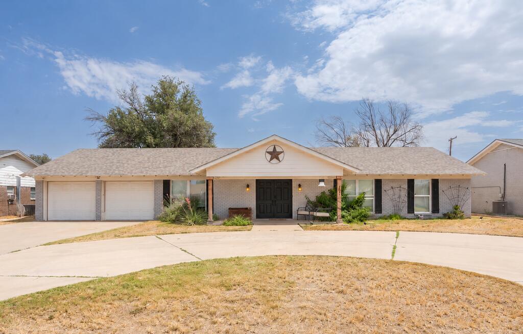 2612 Boeing Dr — photo