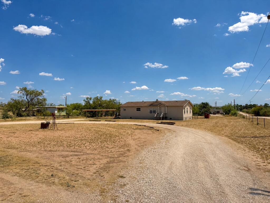 600 Jeffery Rd — photo