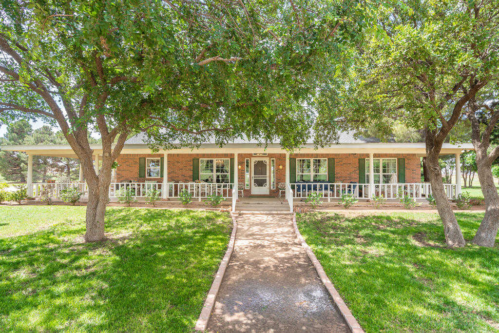 10008 S County Rd 1213 — photo