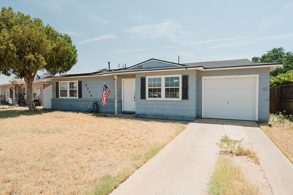 4209 Pleasant Dr — photo
