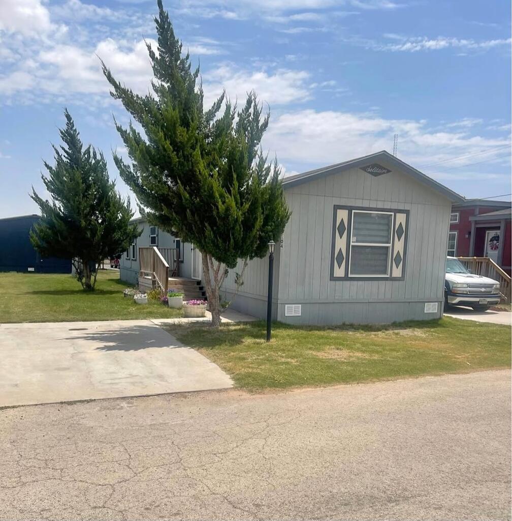 1320 N Fairgrounds Rd #104 — photo