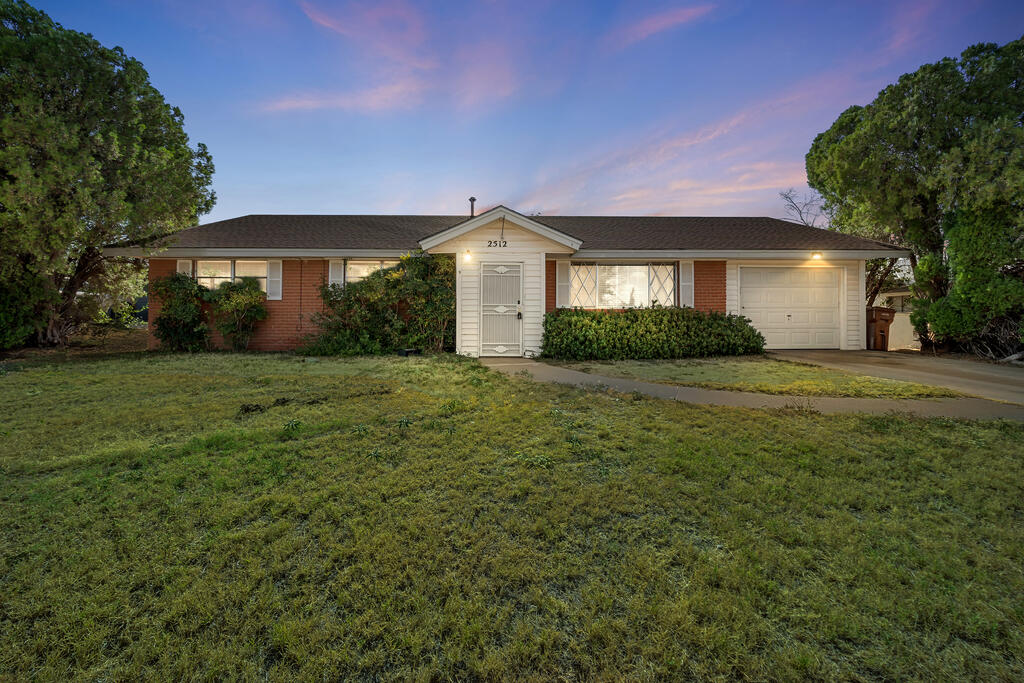 2512 Lynn Dr — photo