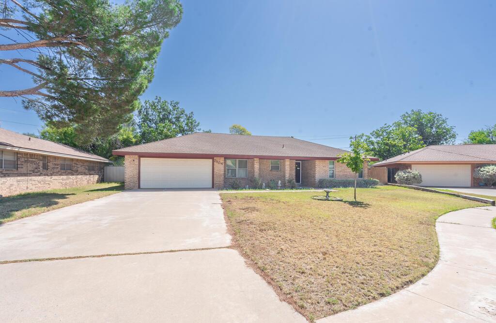 2904 Phillip Place — photo