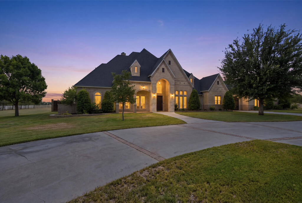 3215 Lantana Lane — photo
