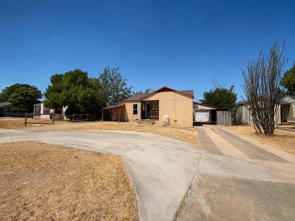 1403 E 11th Place — photo