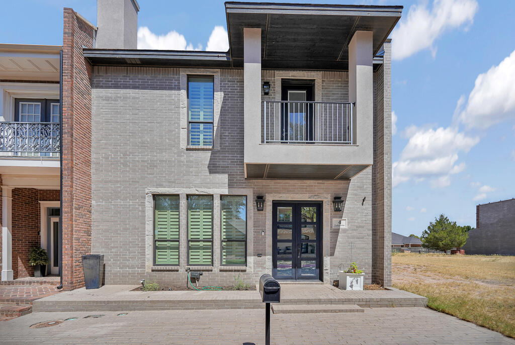 4 Lafayette Place — photo