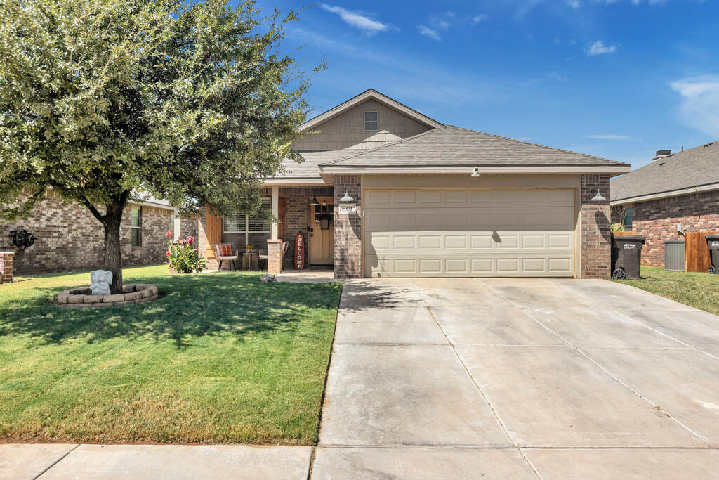801 Nolan Ryan Dr — photo
