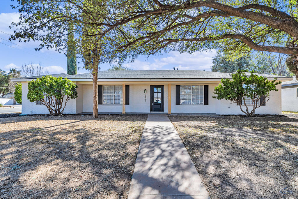 2801 Auburn Dr — photo