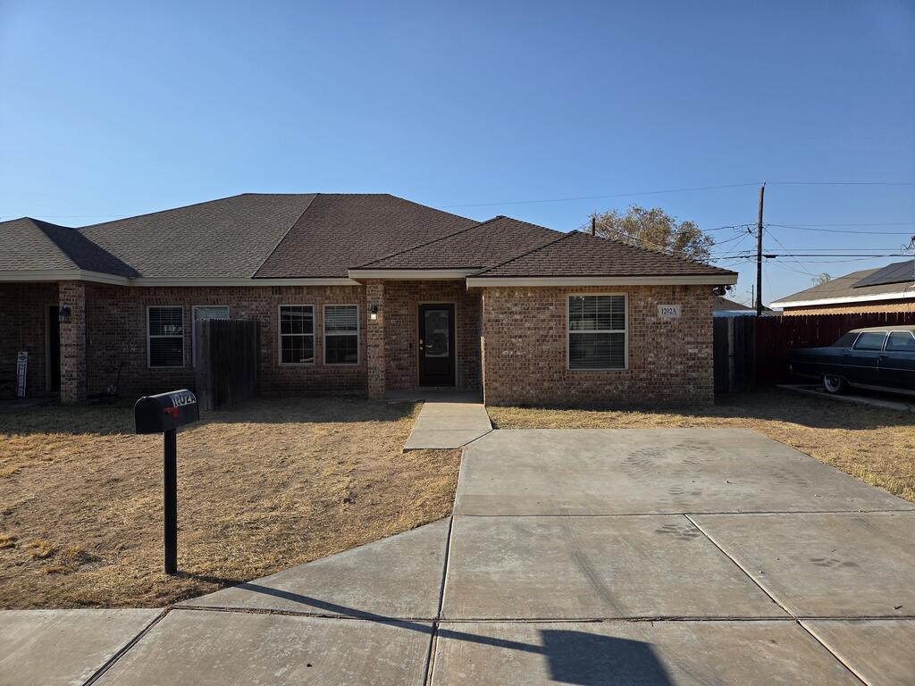 1202 a Nobles Ave — photo