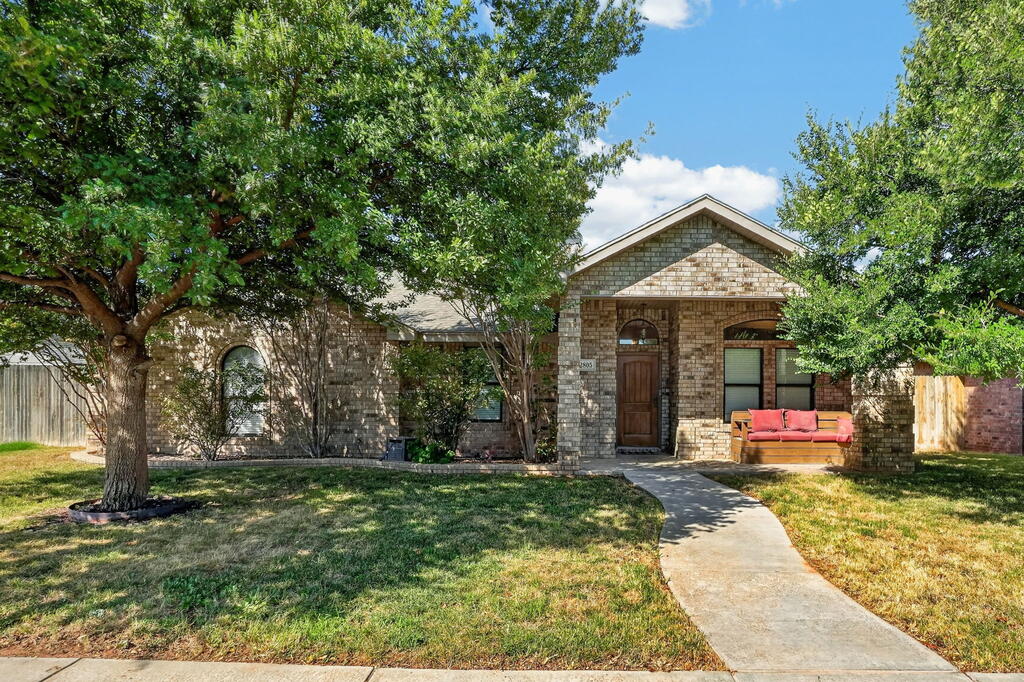 2805 Cassie Way — photo