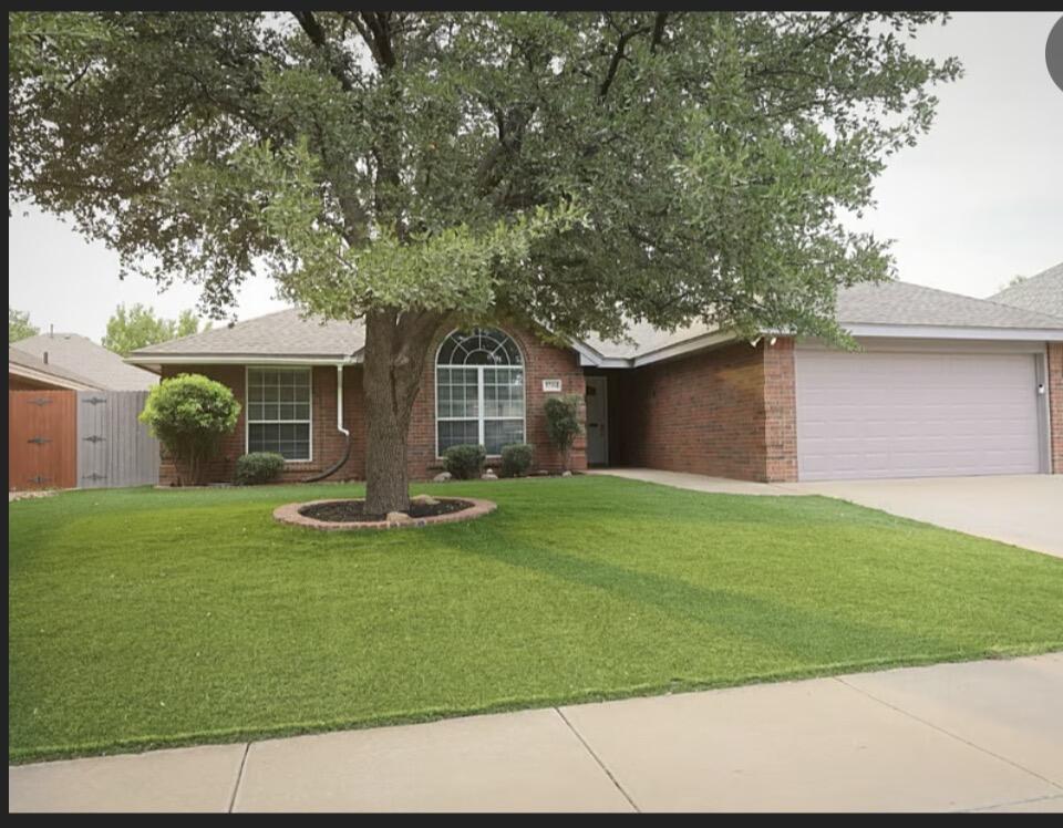 5504 San Saba Ct. — photo