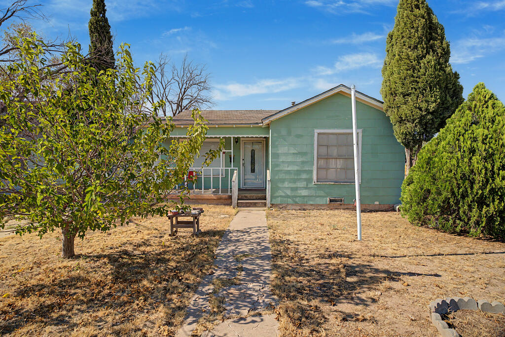 1105 E 12th, Big Spring, TX 79720 — photo 2